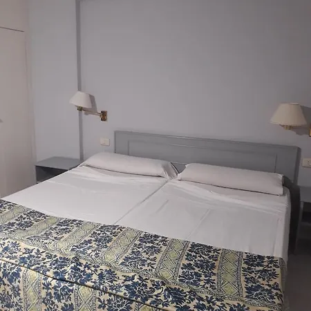 Aparthotel * Playa de las Americas (Tenerife)